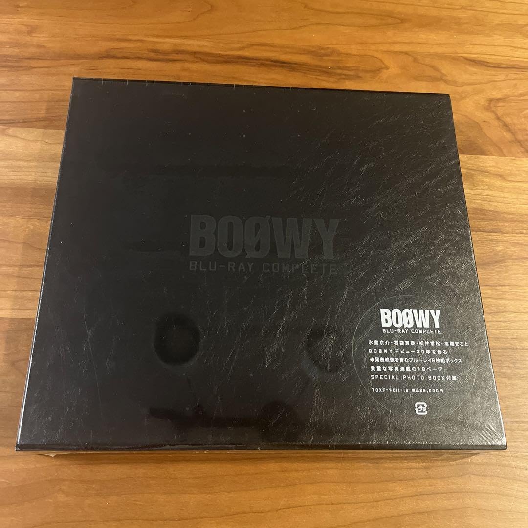 Amazon.co.jp: BOOWY Bluray COMPLETE 限定盤 : おもちゃ