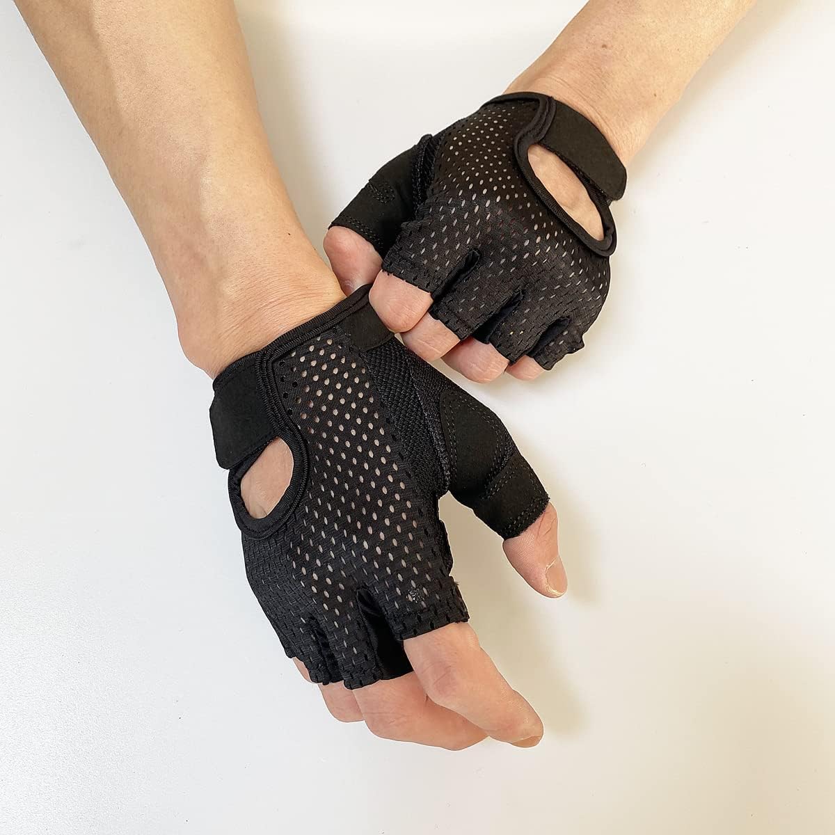 Workout Gloves for Weight Lifting Fingerless Gym Gloves for Men and Women