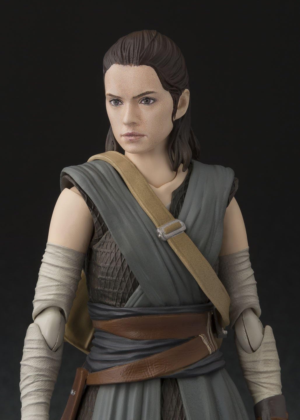 S.H. Figuarts Star Wars Rei (The Last Jedi), Approx. 5.7 inches (145 mm), ABS & PVC Pre-Painted Action Figure