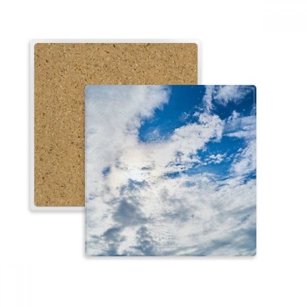 Dessous de verre carré nuages bleu ciel en pierre absorbante DIYthinker