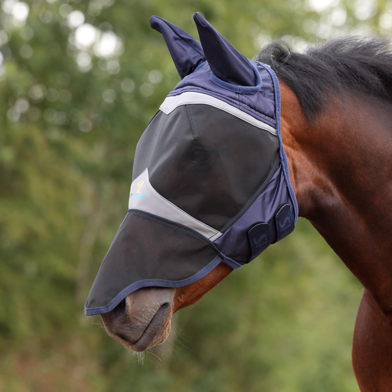 Shires FlyGuard Pro Feinmaschige Fliegenmaske mit Ohren & Nase – volle Größe | leichtes, atmungsaktives Netzgewebe Fliegen- & Insektenschutz | sicherer Sitz für Weide-, Weide- & Stalleinsatz |