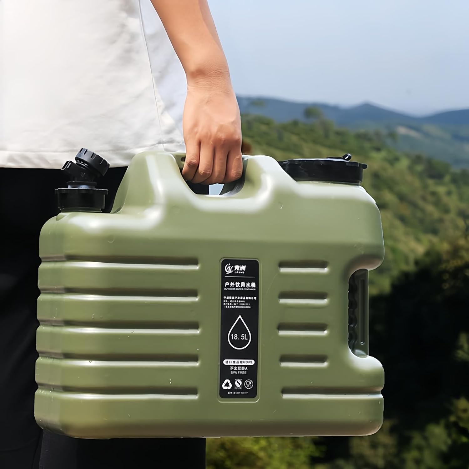 5 Gallon Water Jug, BPA Free PE Water Container with Spigot for Camping, Hiking, Outdoor Portable Water Storage Tank (40 x 20 x 30 cm)