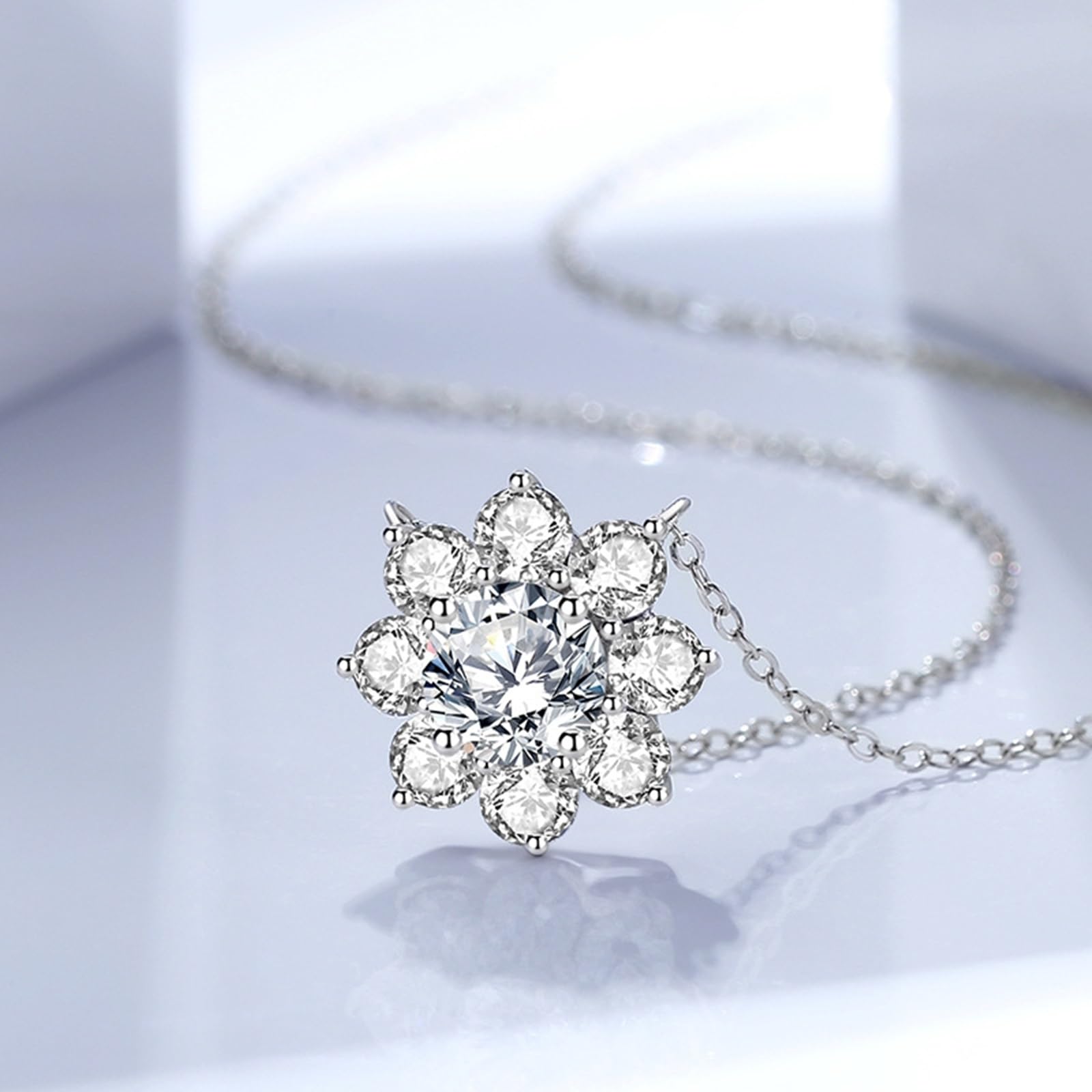 Naszyjnik damski 18k / 14k / 9k białe złoto, syntetyczny diamentowy naszyjnik z kwiatem, regulowany łańcuszek 40 + 5 cm