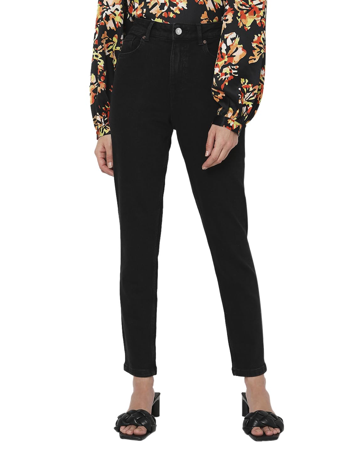 Vero Moda Women's High Rise Slim Fit Jeans in neutral