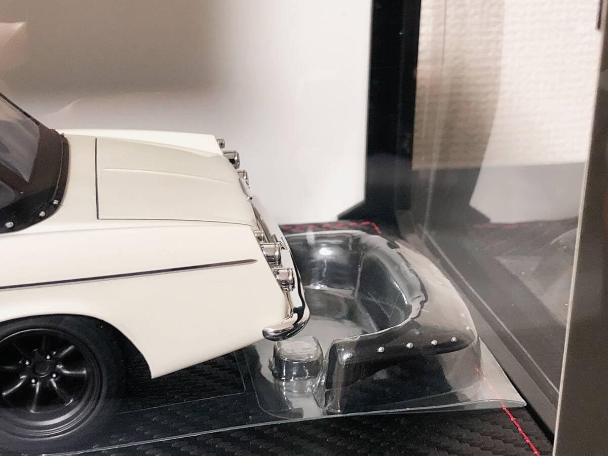 イグニッションモデル 1/18 ダットサンフェアレディ2000(エンジン付き) Amazon | イグニッションモデル 1/18 ダットサンフェアレディ