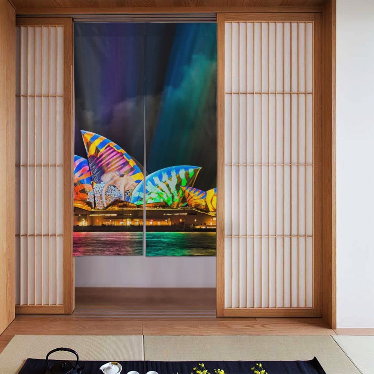 Amazon｜のれん カーテン 明るい梁の下で芸術的な画像のカラフルな彩度 