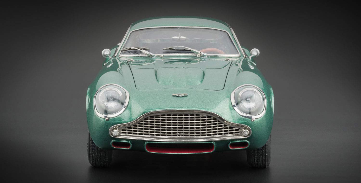 CMC-Classic Model Cars USA Aston Martin DB4 GT Zagato 1961 Vehicle