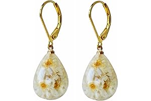 Cute Daisy Earrings: A Touch of Nature's Beauty