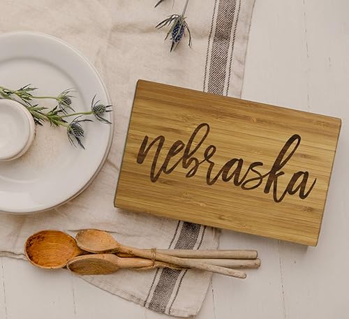 Miniatura 2 de Andaz Press Nebraska State - Tabla de cortar de madera de bambú, 9.5 x 6 pulgadas, caligrafía, paquete de 1, pequeña tabla de cortar grabada para