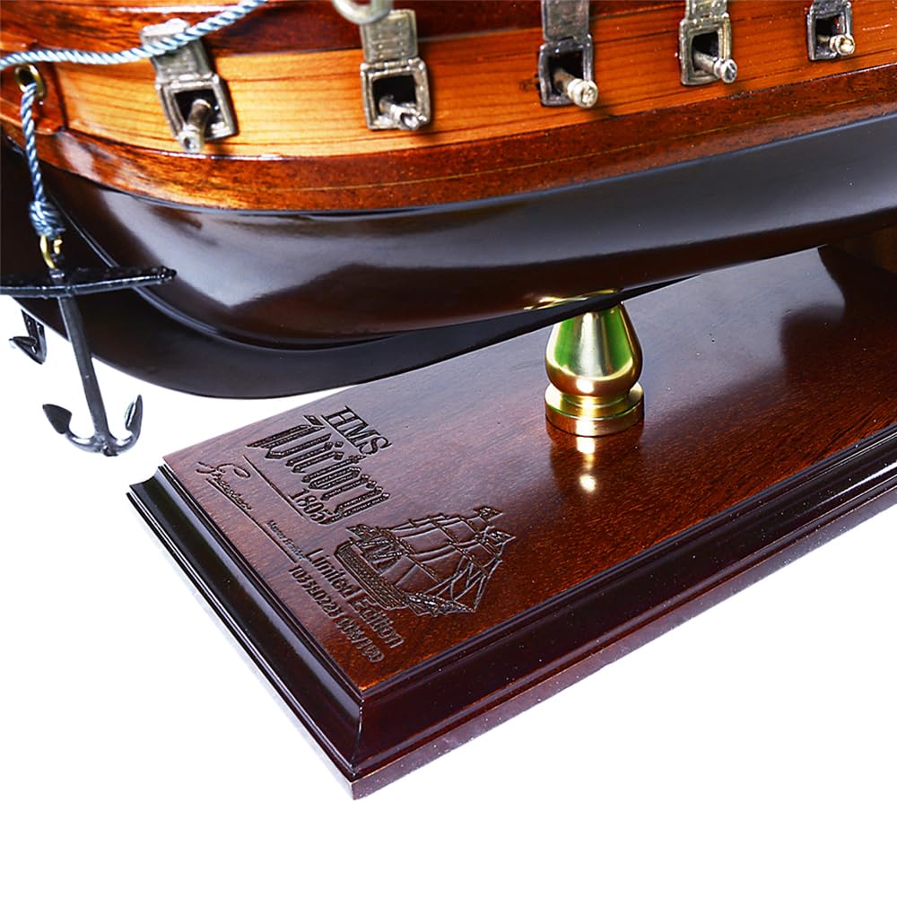 Old Modern Handicrafts Vele completamente storte completamente assemblate HMS Victory in edizione limitata, prodotte in sole 100 unità - Modello di nave di qualità museale - 30 x 10 x 27 pollici