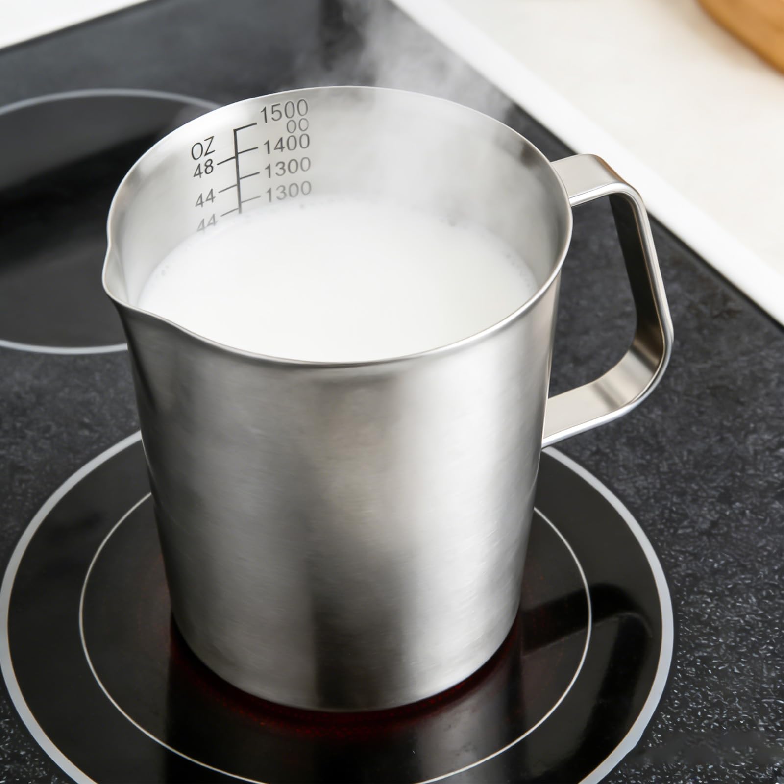 Kubek z miarką 1500 ml ze stali nierdzewnej, dzbanek na mleko z oznaczeniem i uchwytem, 304 stal nierdzewna, kubek do spieniania mleka, duża pojemność, uniwersalny kubek z miarką do kuchni, pieczenia