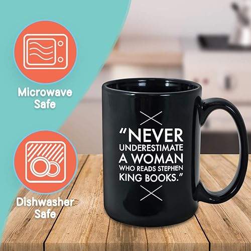 Miniatura 2 de Taza de lectores de 15 onzas, color negro, nunca subestimes a una mujer que lee la cita de ratón de biblioteca Negro -,Blanco