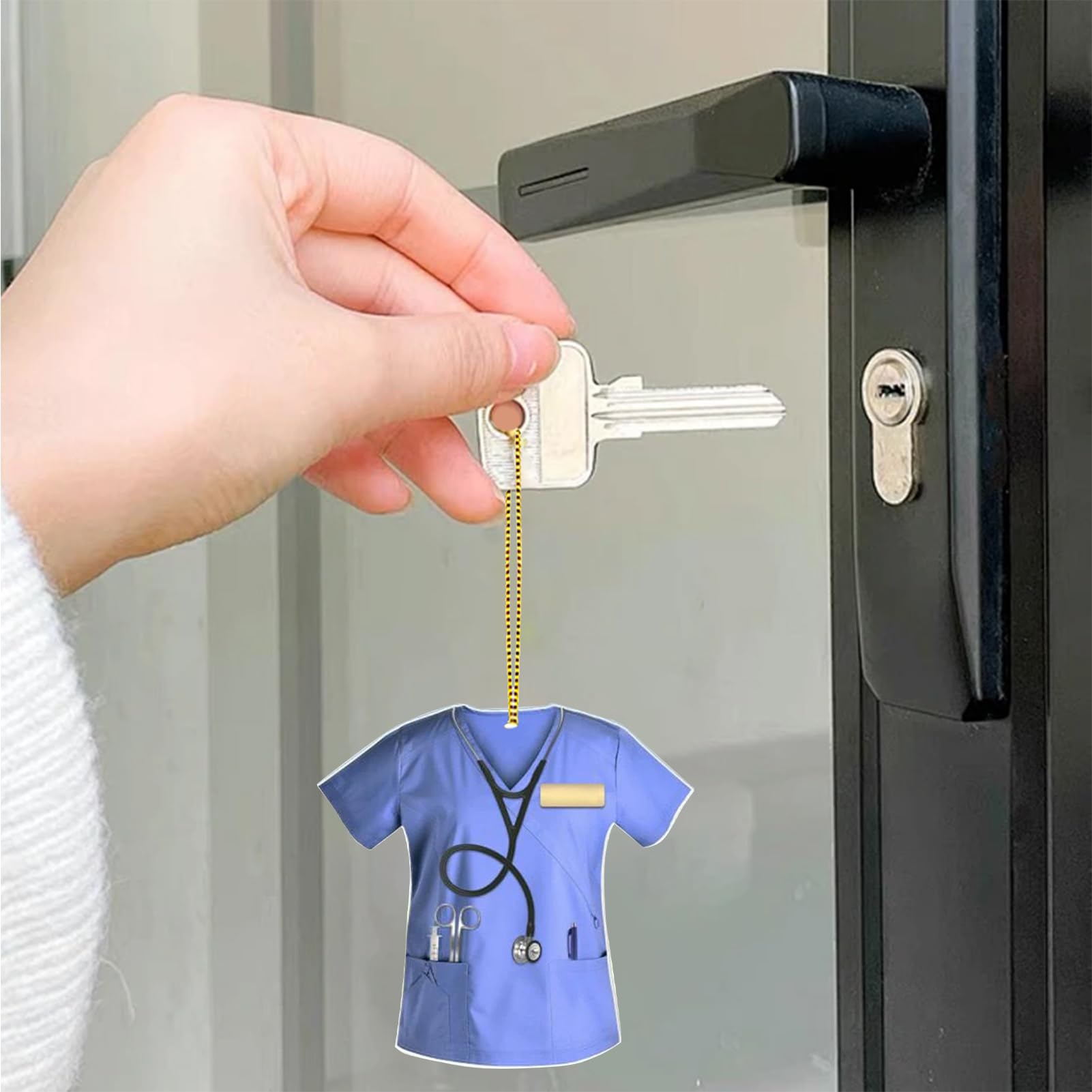 Ciondolo Per Specchietto Auto A Forma Di Uniforme Da Infermiera – Portachiavi In Acrilico – Decorazione Interni Auto, Zaino O Borsa