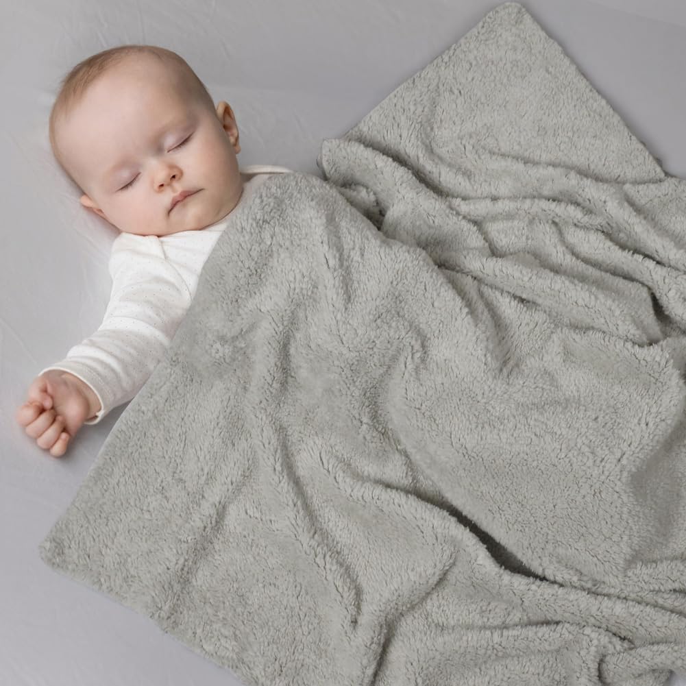 HOTUT Baby Blanket, Warm Baby Throw Blanket, Soft Plush Baby Blankets with Dotted Backing, 70x100cm Kids Baby Blanket Newborn Gifts, for Unisex, Toddlers, Boys Girls, Fits Pram/Moses Basket