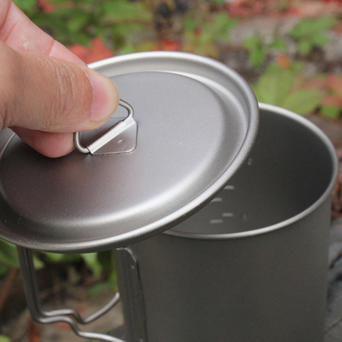 SHINEOFI Titanbecher 750ml Faltbar mit Deckel, Leichter Wanderbecher
