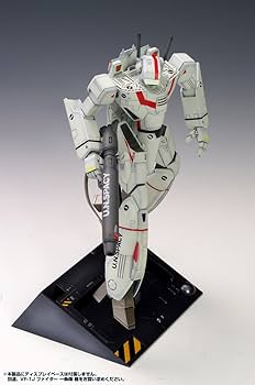 WAVE 超時空要塞マクロス 1/100 VF-1J バトロイド 一条輝機 wyw801m Amazon | WAVE 超時空要塞マクロス 1/100 VF-1J バトロイド 一条