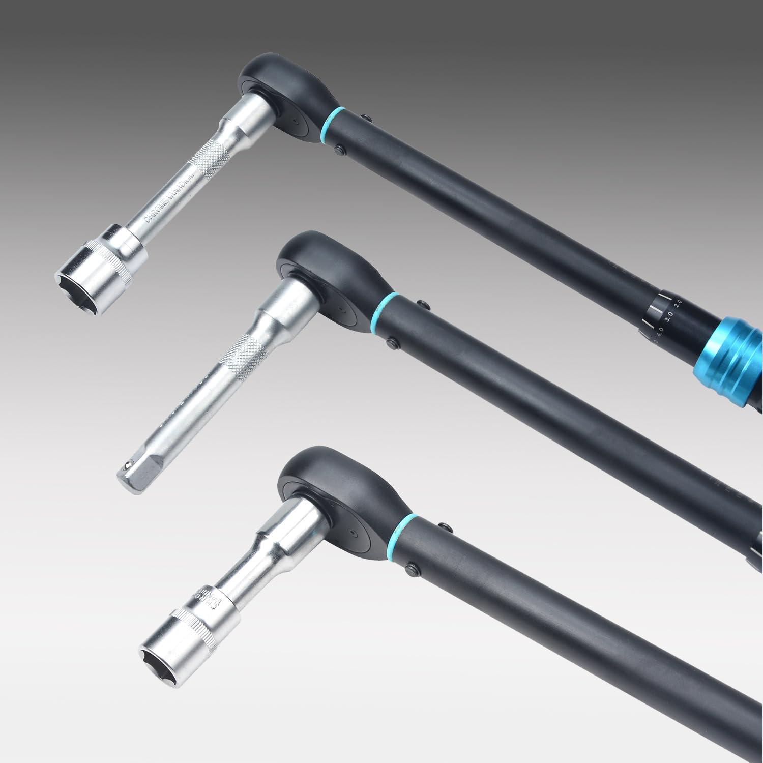Zestaw 8 kluczy dynamometrycznych z grzechotką 1/2" z regulacją momentu obrotowego 20-220 Nm, dokładność błędu ±3%, z blokadą i 72 zębami, przedłużki 3" i 5", nasadki 17-19-21-22-24 mm do samochodó