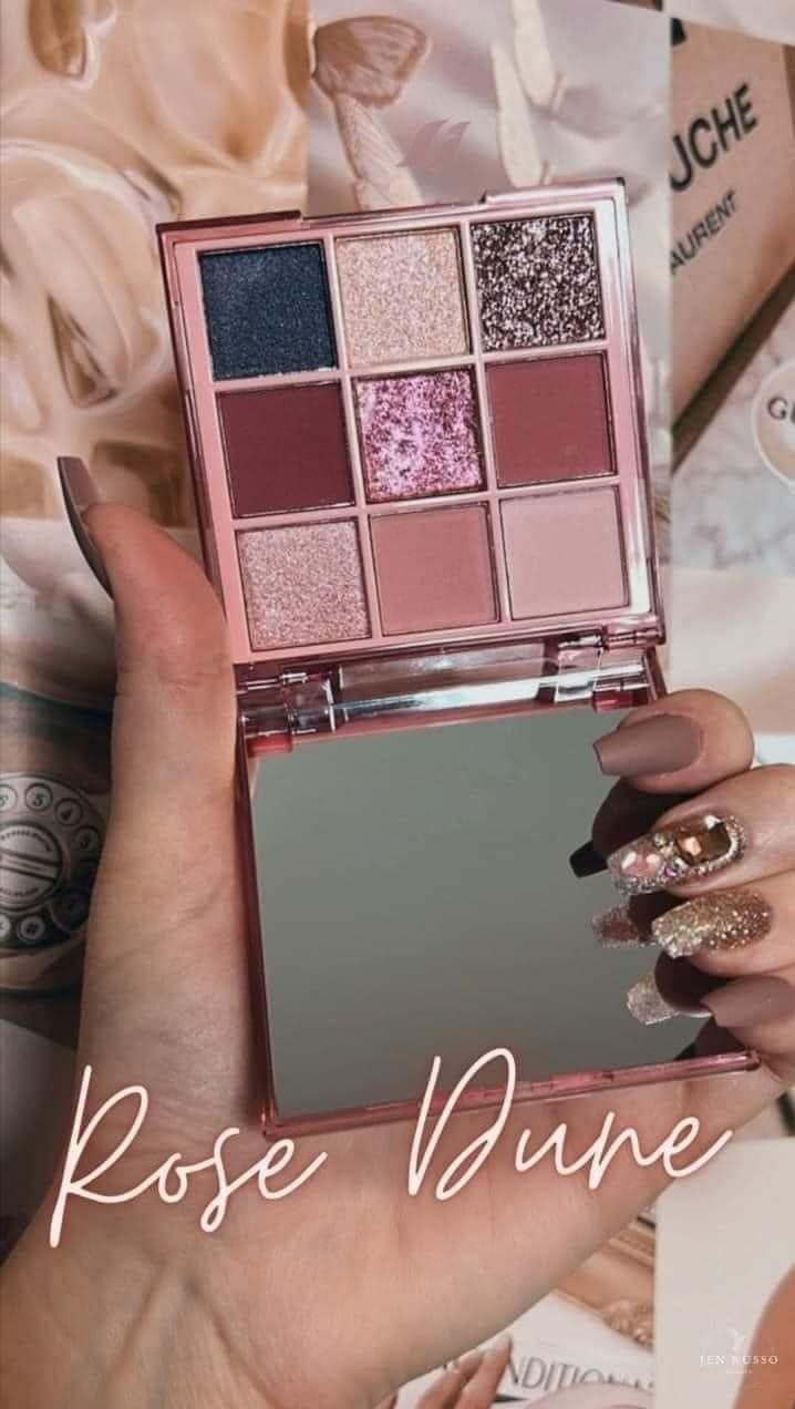 FARMASI Rose Dune 9 Yüksek Pigmentli Tonlu Göz Farı Paleti Çok Yönlü Göz Farı Paleti Pembe ve Ebegümeci Tonlarında Yumuşak ve Yoğun Hipnotize Etmek için Çok Yönlü Göz Farı Paleti 0,28 oz