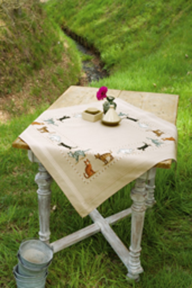 Vervaco "Cats Tablecloth Embroidery, 100 Percent Cotton, Multi-Colour