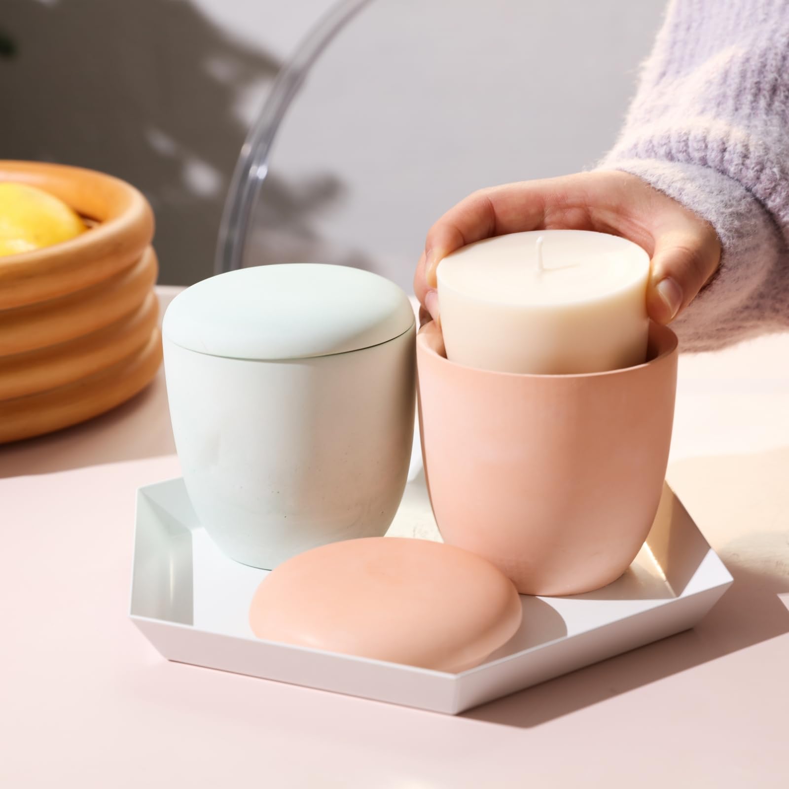 BOOWAN NICOLE Modern Pebble Velas Jar Hormigón Moldes de Fundición con Vela de 7 oz Relleno, Moldes de Silicona con Tapa para DIY (SH1049+LZ0665)