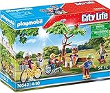 Spielspaß in der kleinen Stadt: PLAYMOBIL Im Stadtpark mit 3 Erwachsenen- und 2 Kinderfiguren, 1 Baby sowie Zubehör zum detailgetreuen Nachspielen
