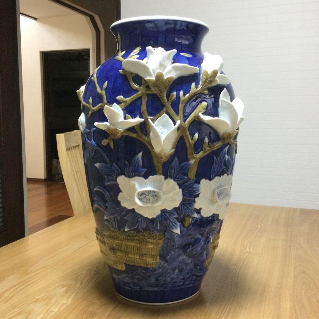 ☆値下げ！有田焼　花瓶　陶器　花　白　紺　ツルツル　豪華！緒方松右衛門？ Amazon.co.jp: 有田焼 花瓶 陶器 花 白 紺 ツルツル 豪華緒方松右衛門