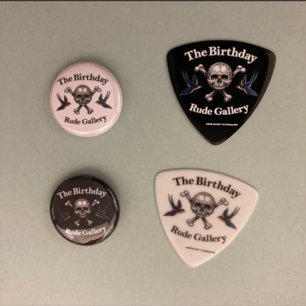 Amazon.co.jp: The Birthday ピック 缶バッジ ルード グッズ : おもちゃ