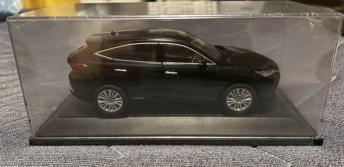 Amazon | ミニカー 1/30 80ハリアー 202 ブラック 外箱 | ミニカー