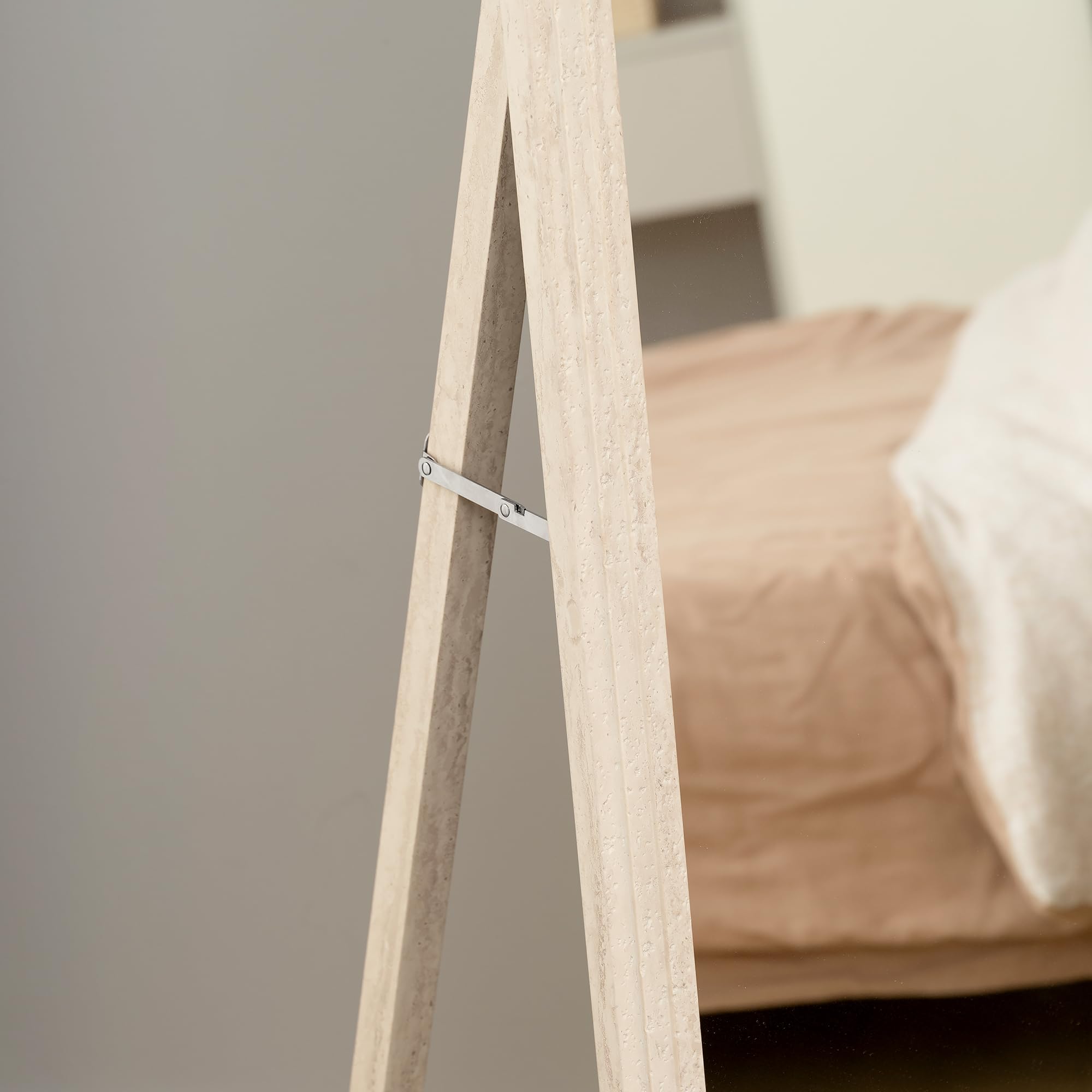 HOMCOM Ganzkörperspiegel 160 x 50 cm Rechteckig Standspiegel mit Steinoptik, Splitterfrei Wandspiegel zum Anlehnen, Stehen, Spiegel für Wohnzimmer, Schlafzimmer, Flur, Weiß