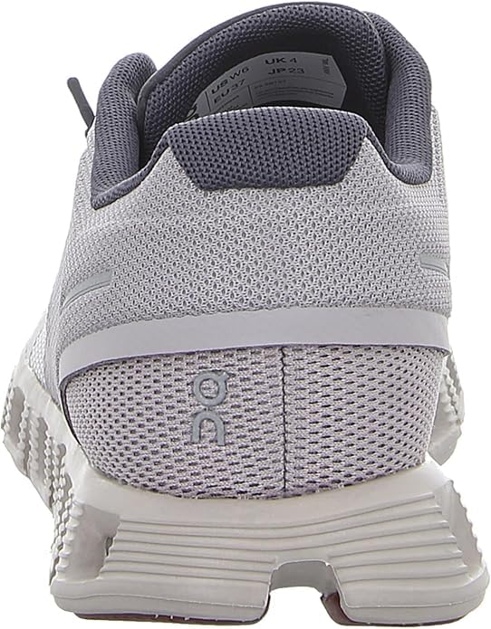 Image of On Women's Cloud 5 Sneakers