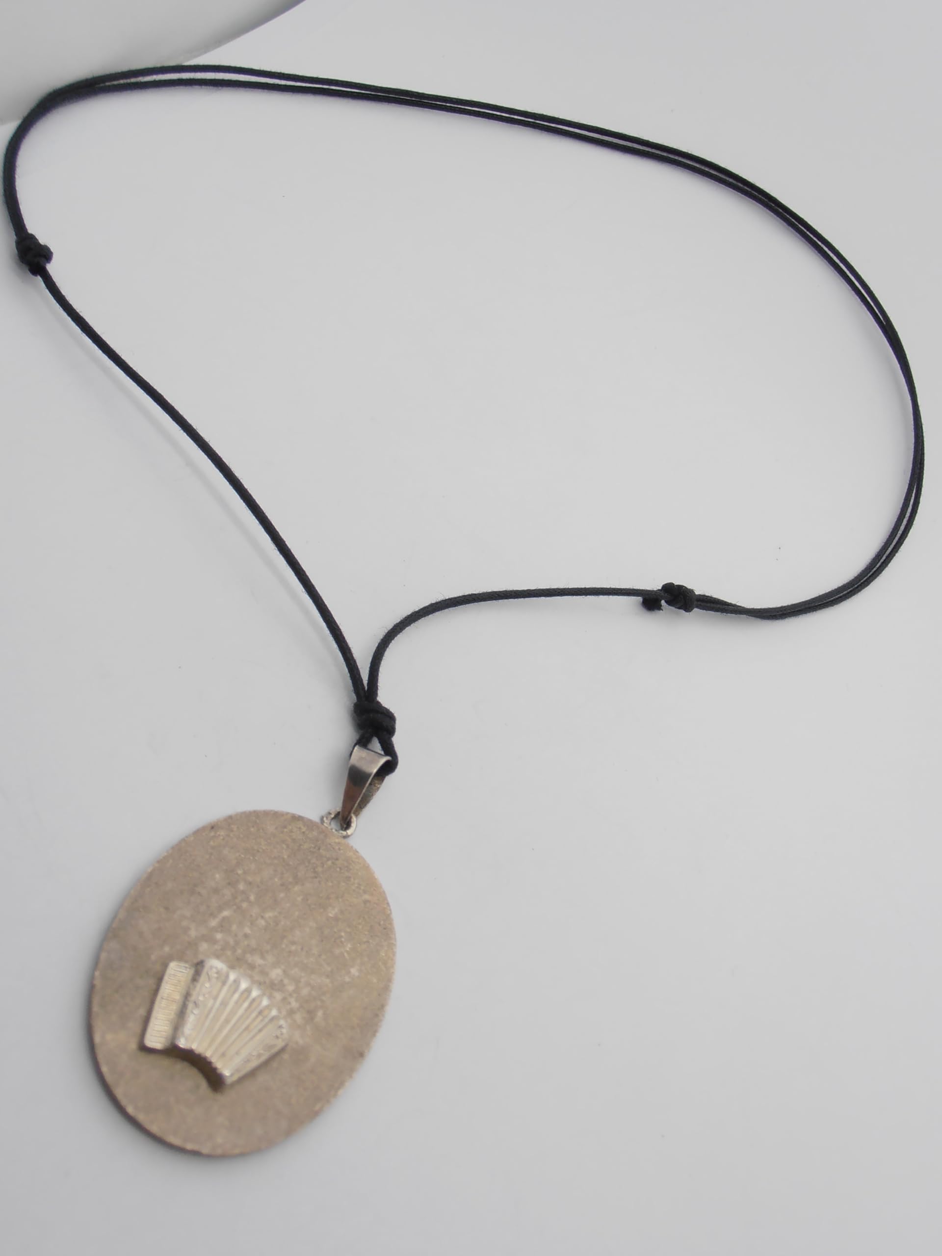 Fisarmonica : Ciondolo in Argento 925 - Pendente con Strumento Musicale - Musicista - Musica - Girocollo in Cordoncino