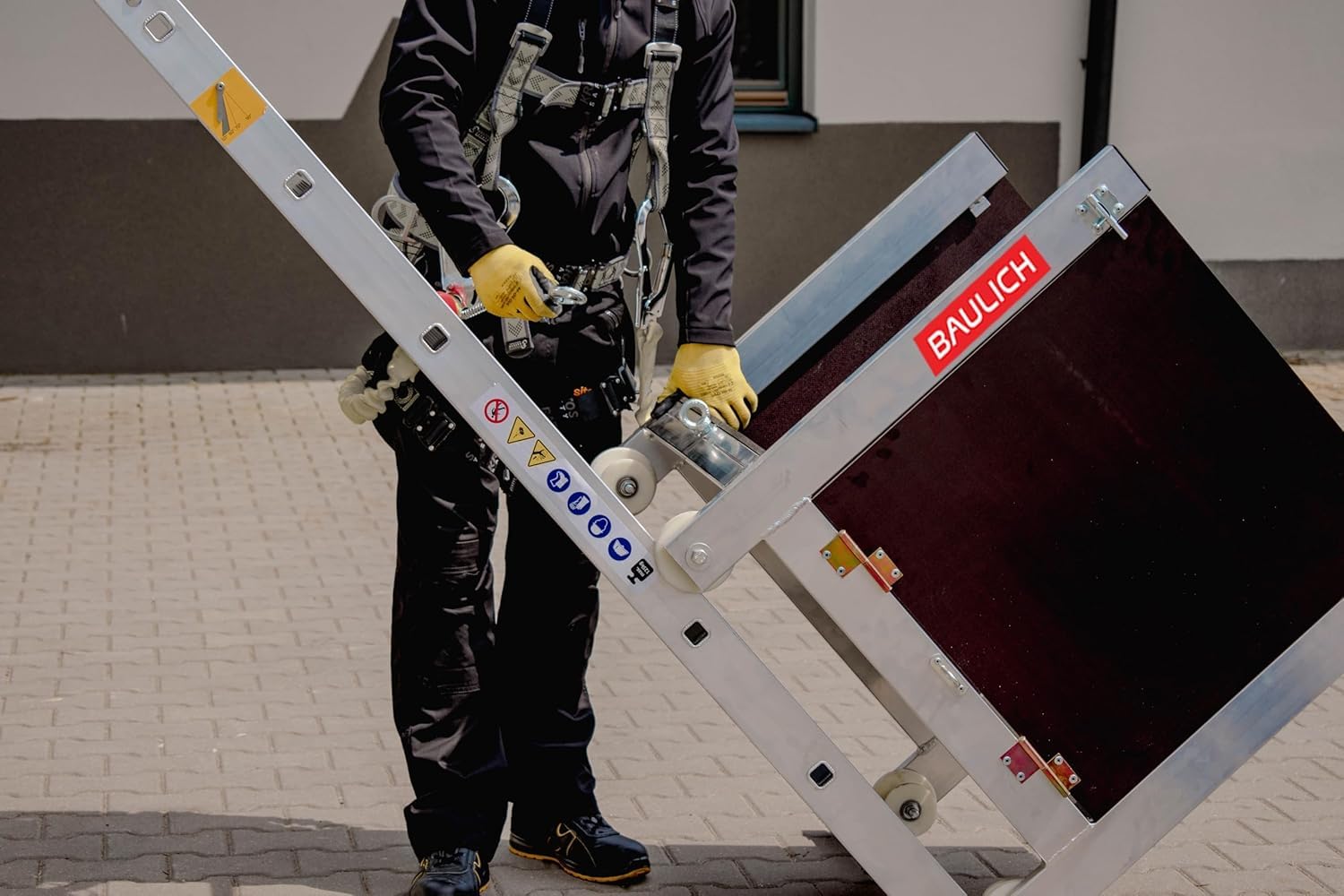 Schrägaufzug Elektrisch - Leiterlift, Bauaufzug mit Transportwagen - Hubhöhe 12 m, Tragkraft bis 0,12 t - 63 x 1250 cm - Aus leichtem Aluminium gefertigt - für Transport von Werkzeugen