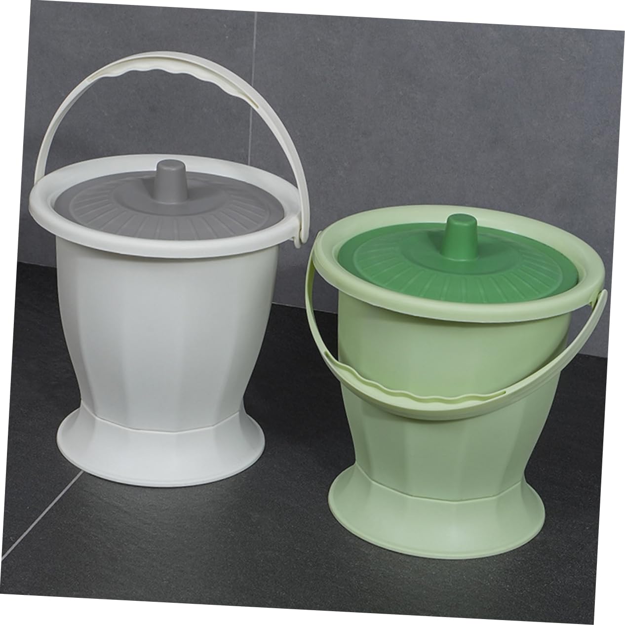 FOMIYES Urine Pan for Women Sturdy Plastic Portable Urinal Odor- Cover Suitable for Elderly Children and Pregnant Women