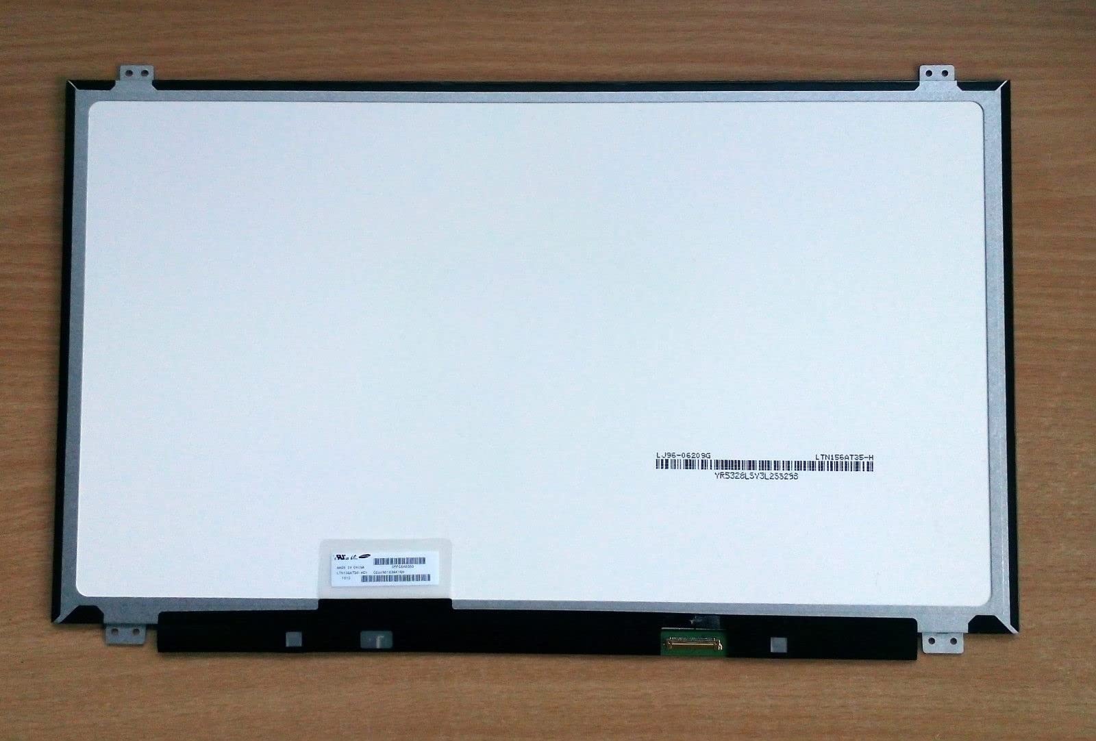 Pantalla LED 15.6 Pulgadas LP156WHU-TPG1 – Resolución 1366x768, Conector 30 Pines, Para Portátil