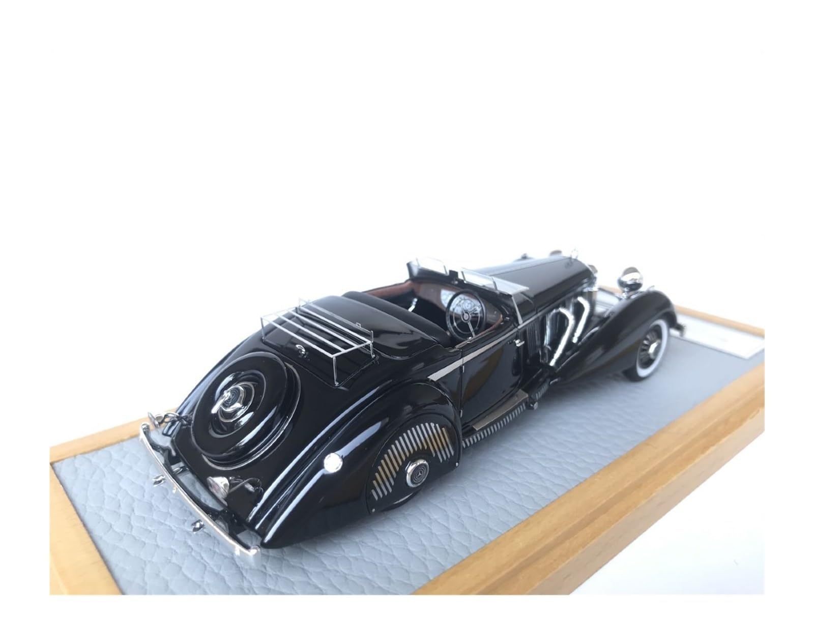 Solido社製の1/43スケール ミニカー「メルセデス・ベンツ 540K」 楽天市場】ミニカー 1/43 1937 メルセデスベンツ 540K ガブリオレB