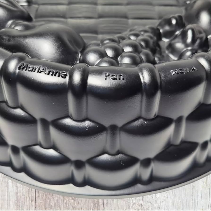 Amazon.com: Nordic Ware Fancy Marianne Pan: Bundt Pans: Home & Kitchen Amazon.com: Nordic Ware Fancy Marianne Pan: Bundt Pans: Home & Kitchen