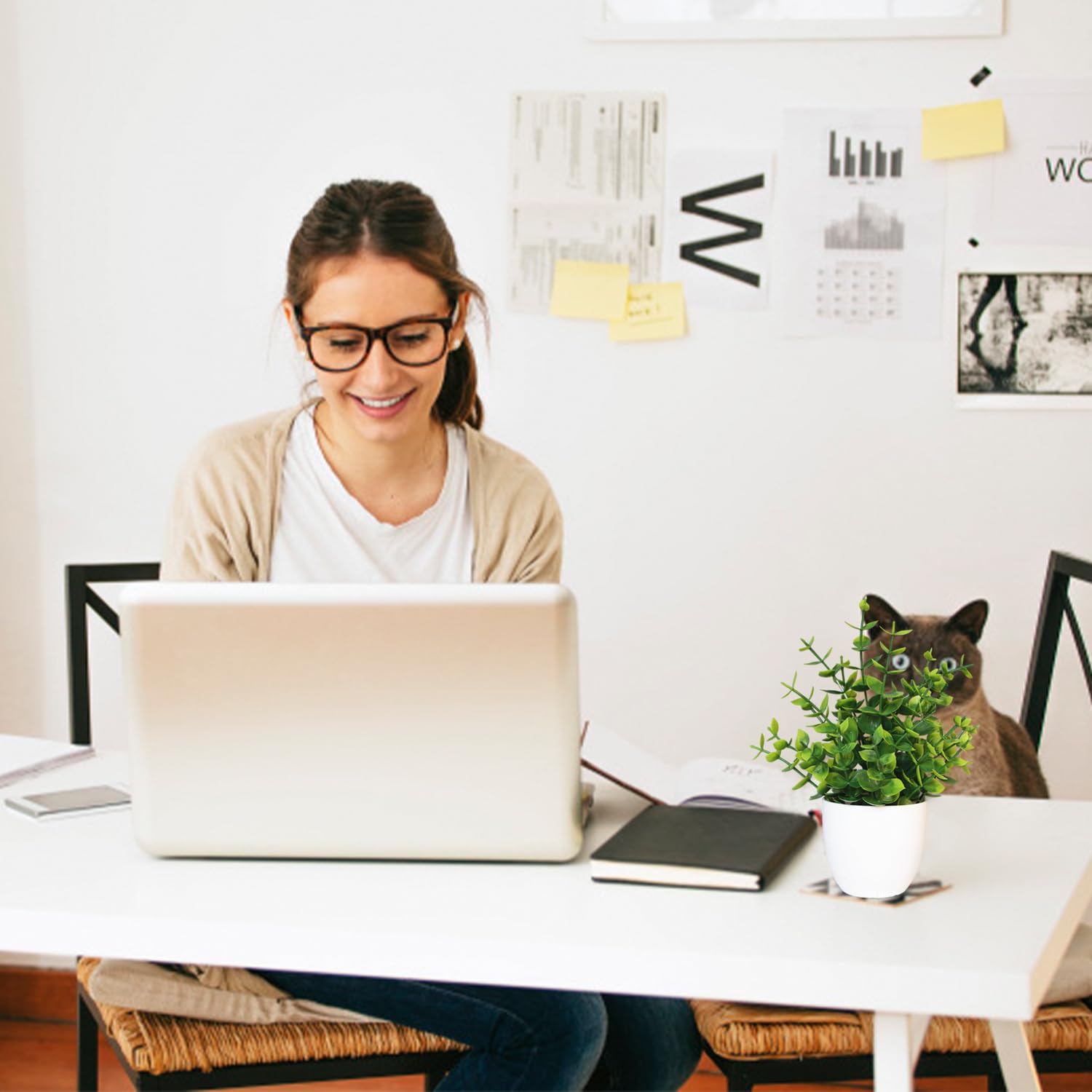MEMOFYND 4 szt. Sztuczne Rośliny Sztuczne Rośliny Plastikowe Rośliny Małe Zielone Rośliny Doniczkowe Do Domu Sypialni Kuchni Office Decor