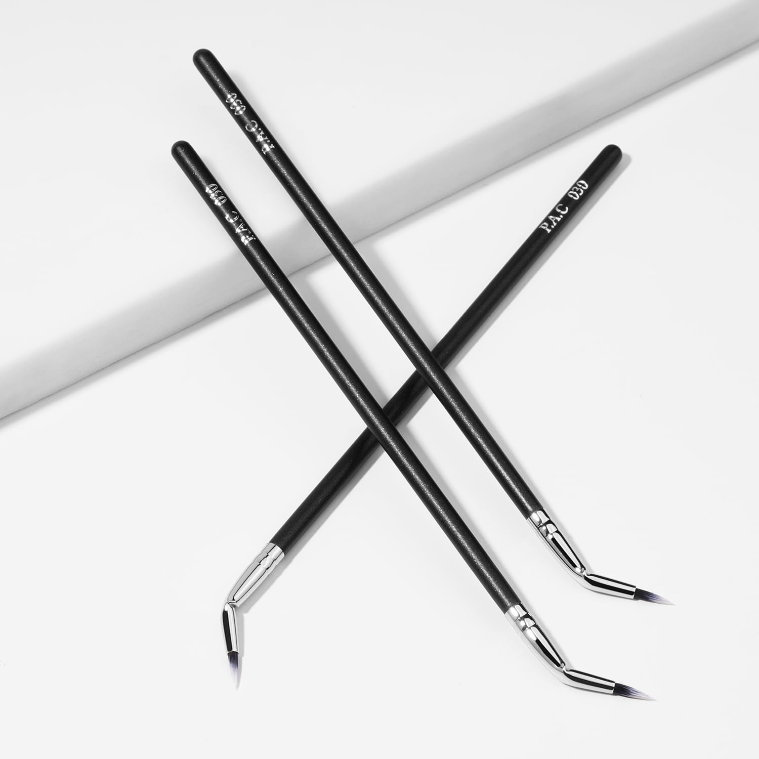 PAC Eyeliner Brush 030 | Synthetic Bristle Makeup Brush | For Cream, Liquid And Powder Formulation | Full Coverage Application | Black - 1 Brush 2