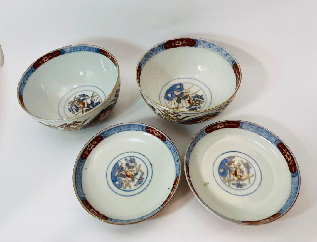 骨董 古伊万里蓋付き茶碗 2客 古伊万里 花唐草 蓋付き茶碗 2 骨董 古伊万里蓋付き茶碗 2客 古伊万里 花唐草 蓋付き茶碗 2