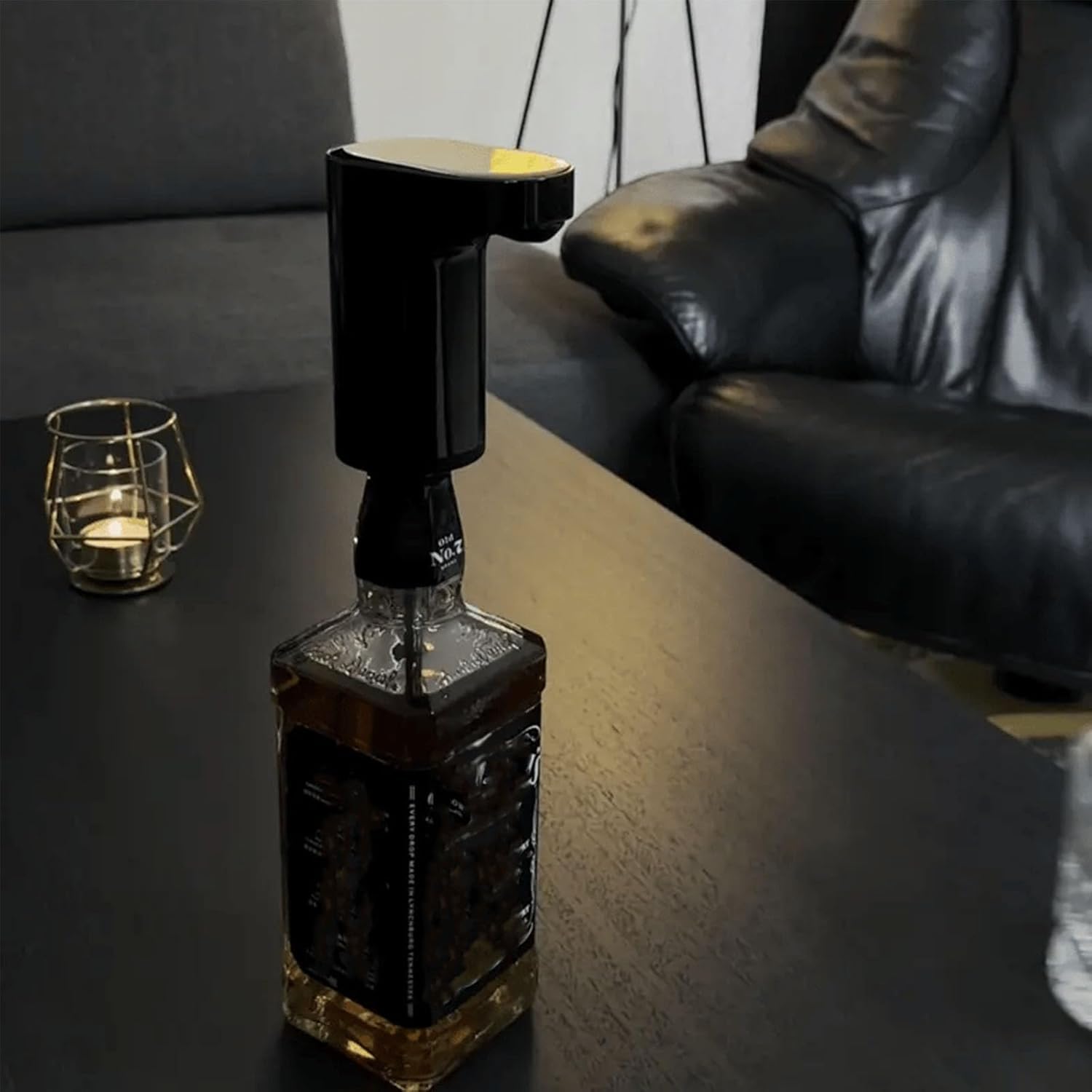 Sipvault – Distributeur de boissons alcoolisées, distributeur intelligent Sipvault, distributeur intelligent d'alcool, décanteur de vin électrique, bec verseur, quantité réglable (noir)