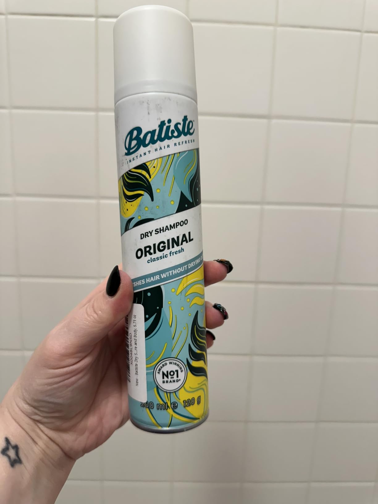 Batiste Dry Shampoo, Original Fragrance Classic Clean, Refresh Hair and Absorb Oil Between Washes, Waterless Shampoo for Added Hair Texture and Body, 5.71 oz