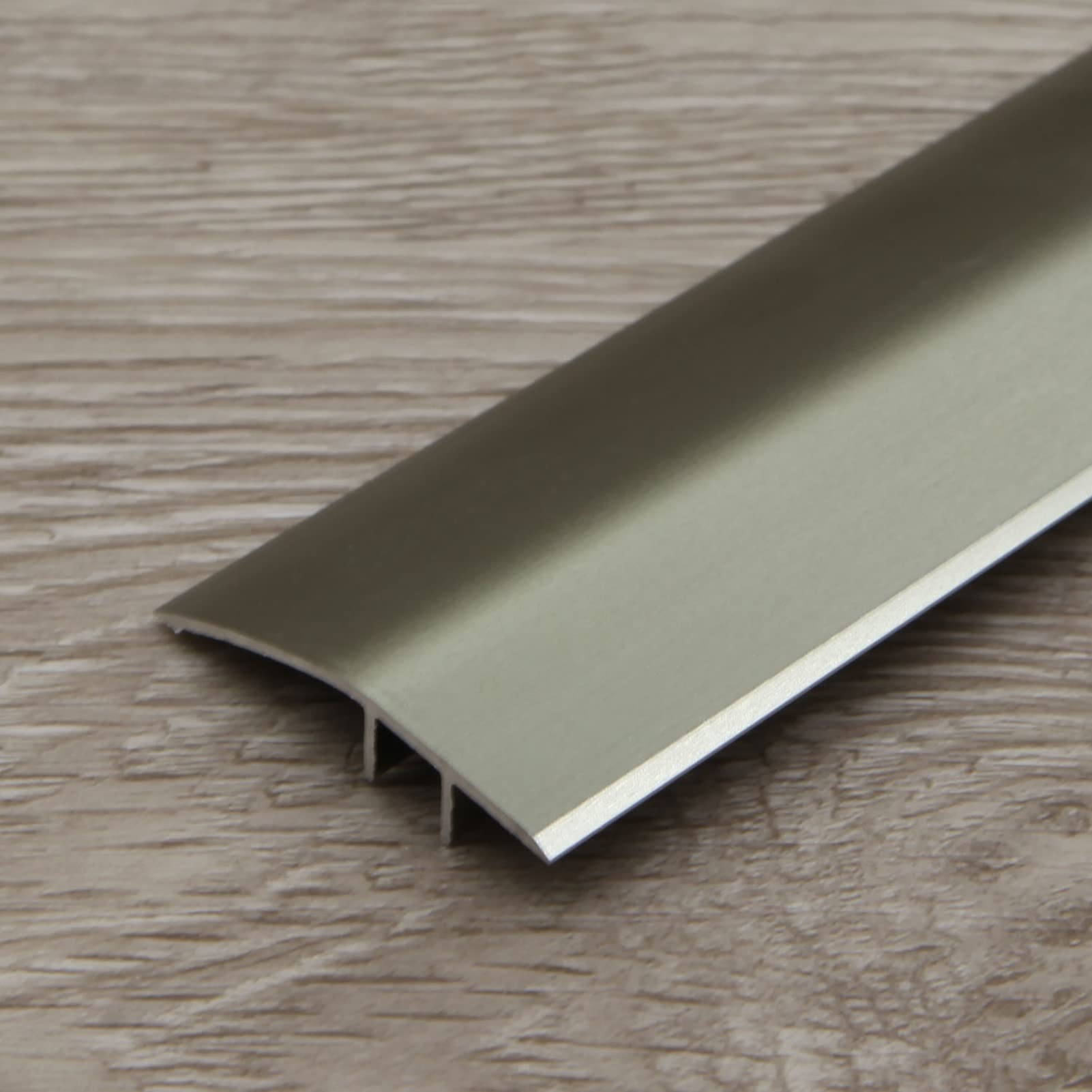 Aluminum Floor Edging Trim Strip,Transition Strip 36" Carpet Floor Transition Strip, Metal Threshold Cover for Doorway, Floor Divider Strip for Threshold(Green)