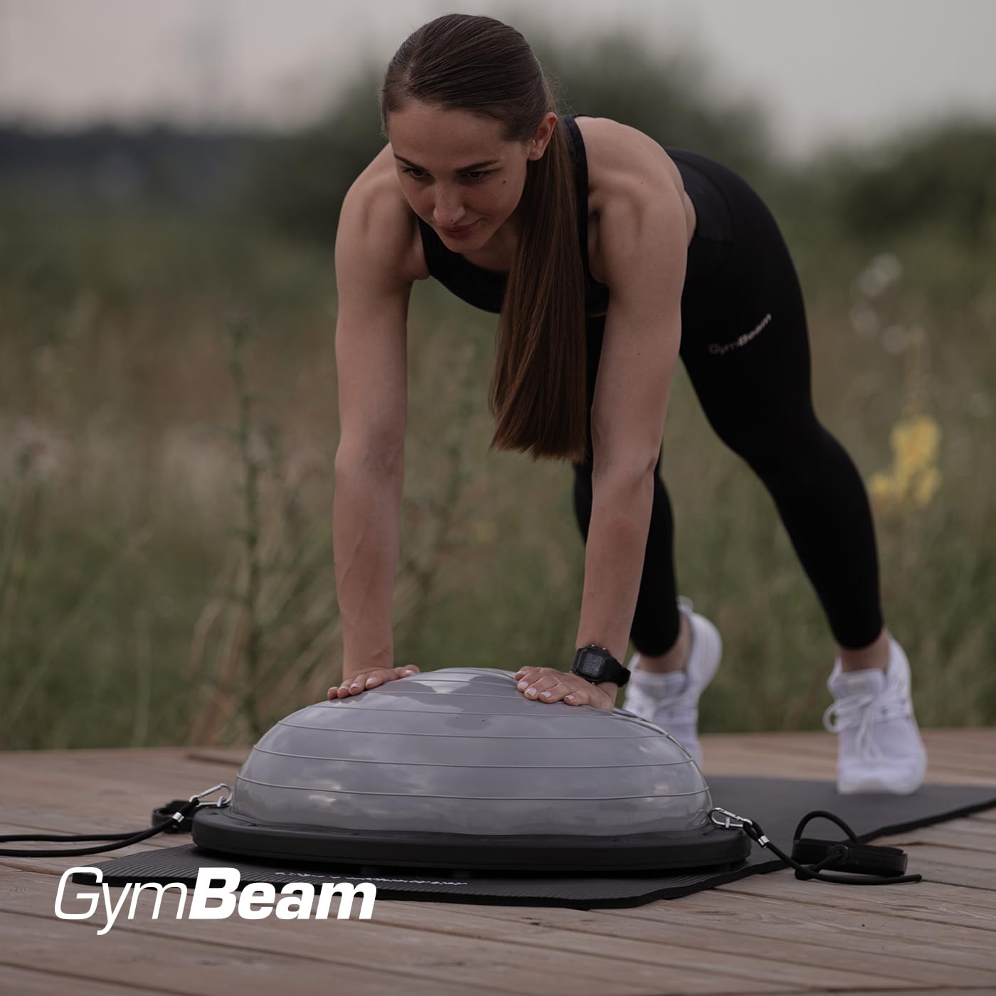 GymBeam Half Balance Ball, Palla per Equilibrio Multifunzionale, Capacità Massima di 150 kg, Balance Ball a Mezza Sfera per Allenamenti in Casa, Migliora la Stabilità e la Postura