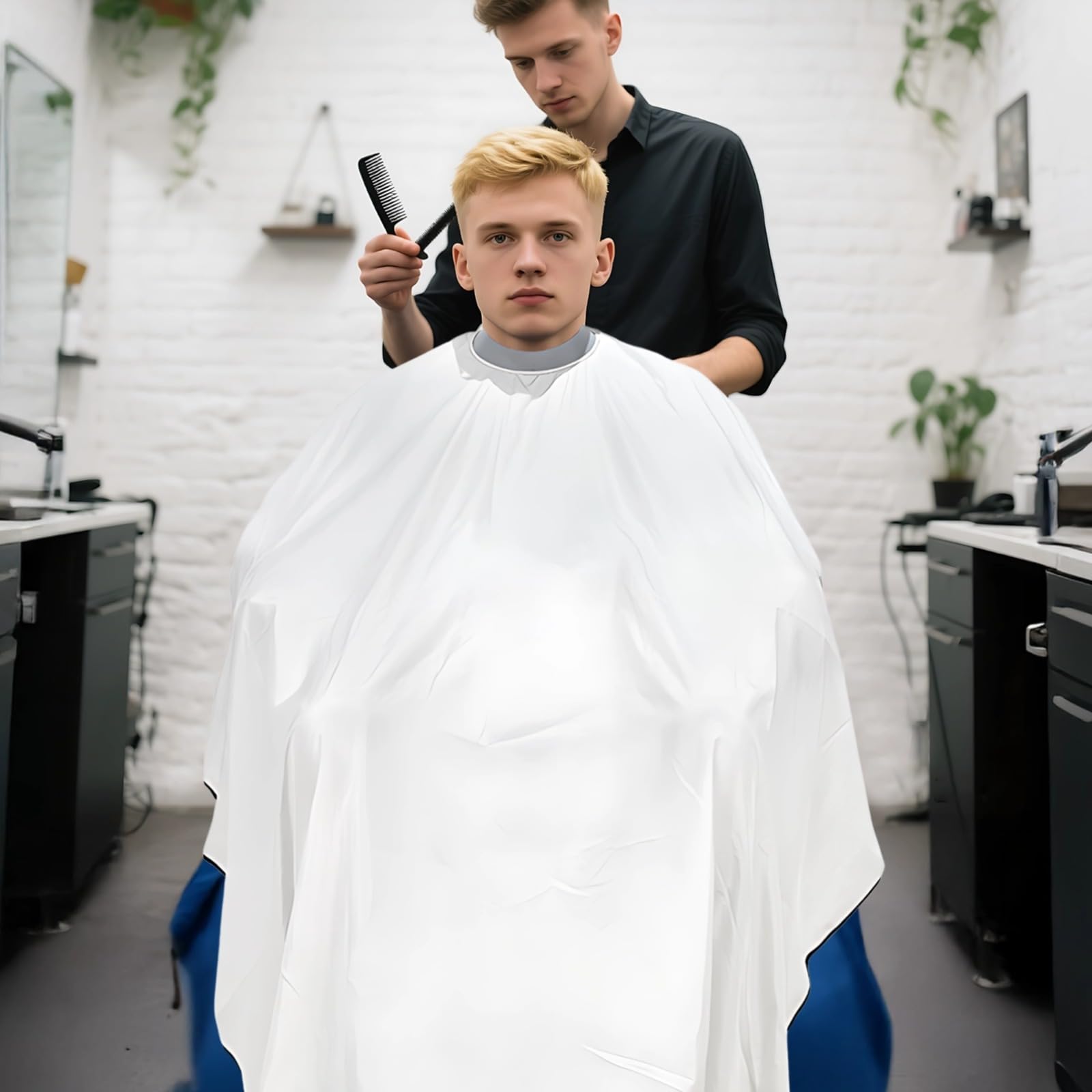 Friseurumhang aus Silikon für Friseure, wasserdicht, antistatisch, großer Salon Haarschneideumhang, 135 x 175 cm, bequem, leicht anzulegen, nicht haftend, geeignet für Barbiere und Salons