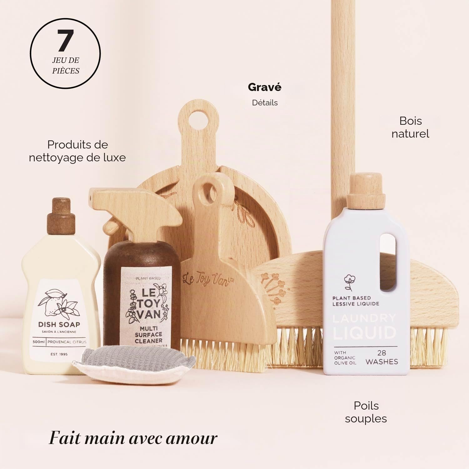 Le Toy Van Set de Ménage Écologique en Bois FSC, Jouet d'Imitation avec Balai, Éponge, Pelle et Balayette, 3+ Ans, 30,5 x 7,3 x 22 cm, Bois Clair
