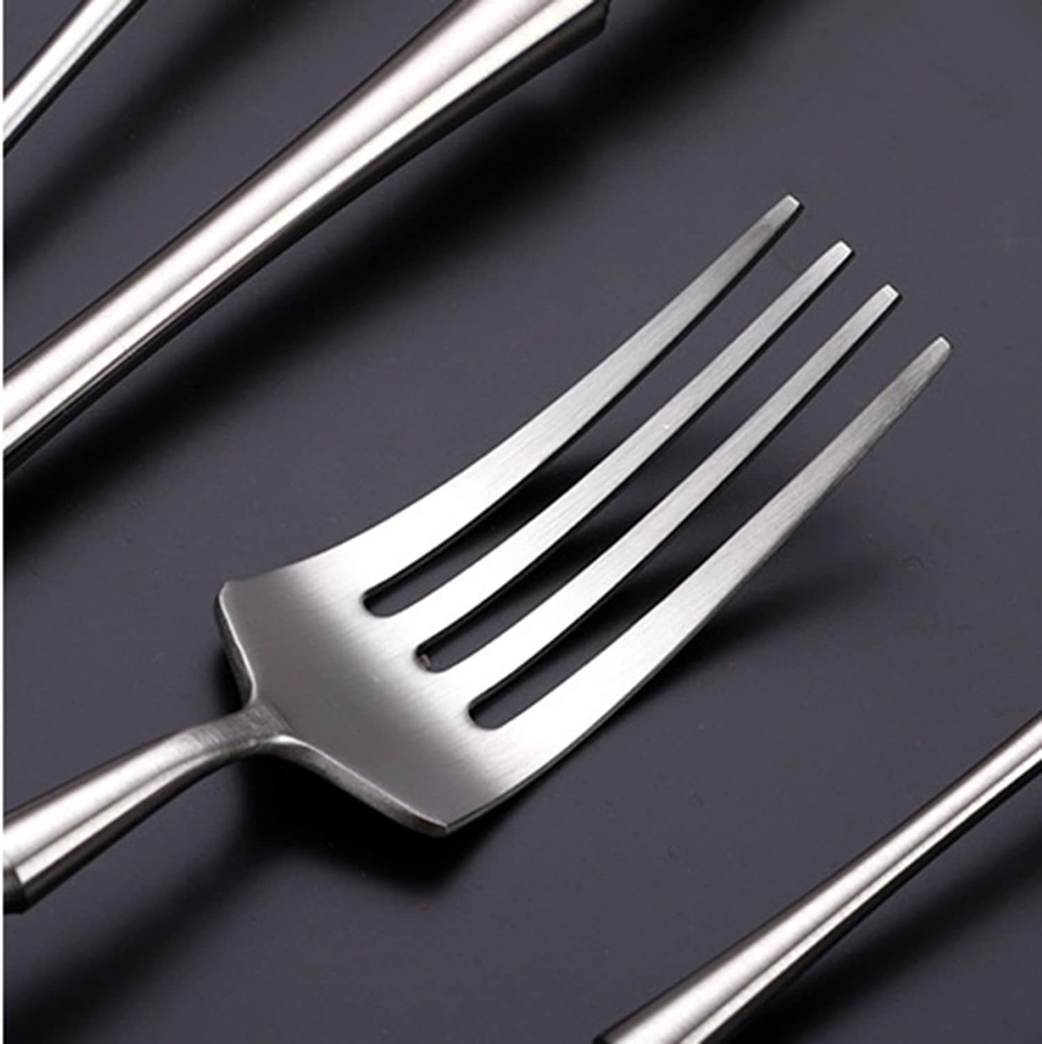 カトラリーセット、カトラリーセット9人用。高級カトラリーセット