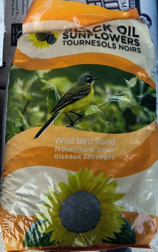 Black Oil Sunflower Seed Wild Bird Food (25 Pound) (Packaging May Vary)