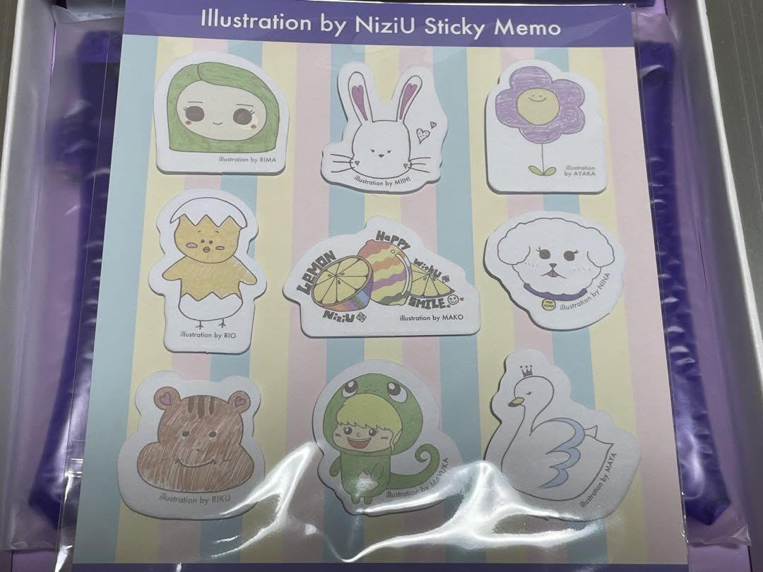 Amazon.co.jp: NiziU マコ 直筆サイン入りクリアカード付き