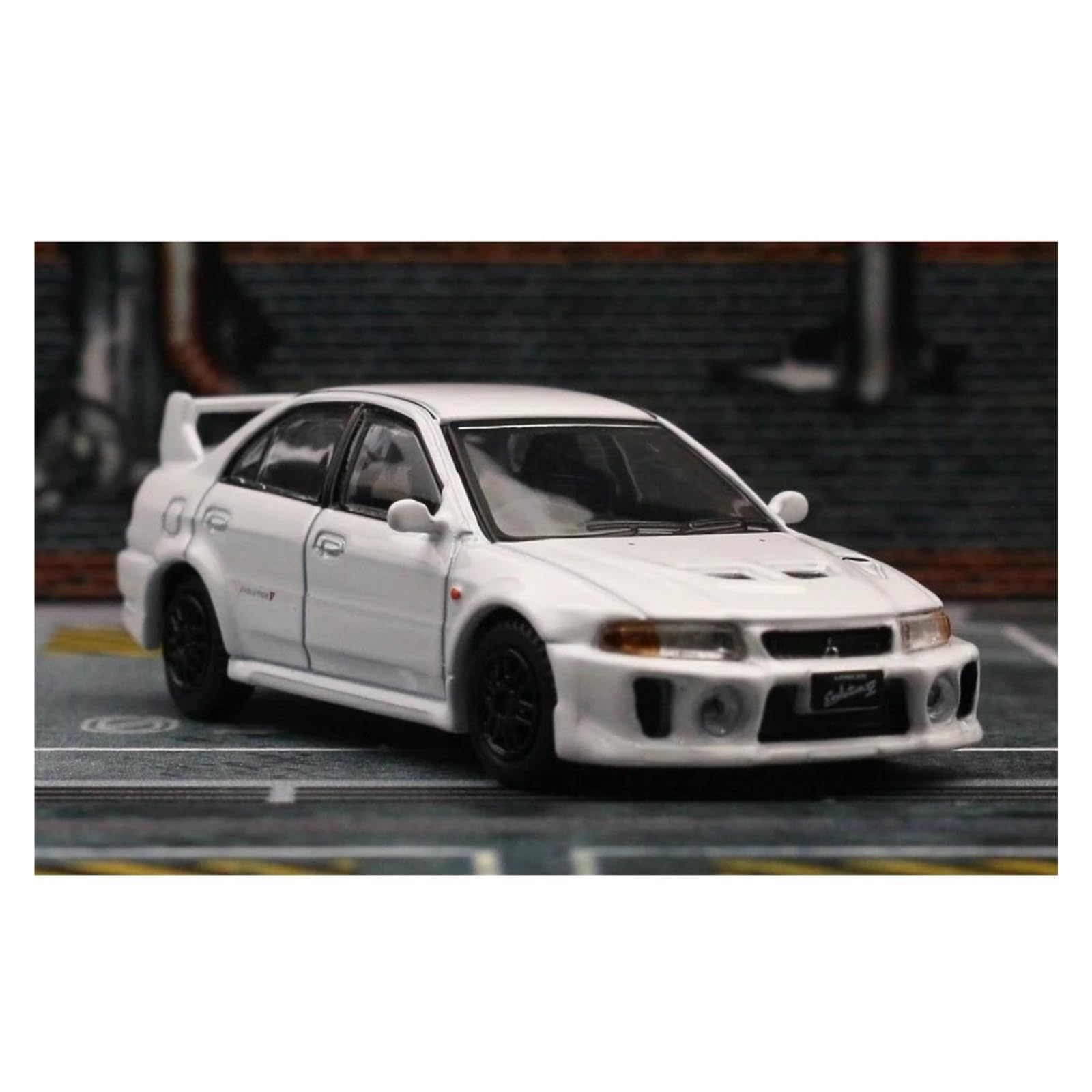 Display Cars 1:64 for Mitsubishi Lancer Evolution V EVO 5 Car Diecast Metal Sport Vehicle Model Suitable for Decoration Collection or Gift(White)