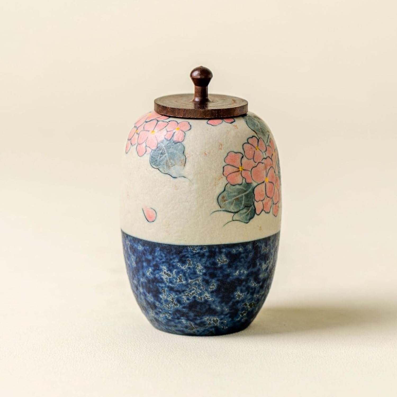 Hand-drawn Antique-style Ceramics Tea Canister, 120ml 4.0oz, Portable Sealed Storage of Tea Cans
